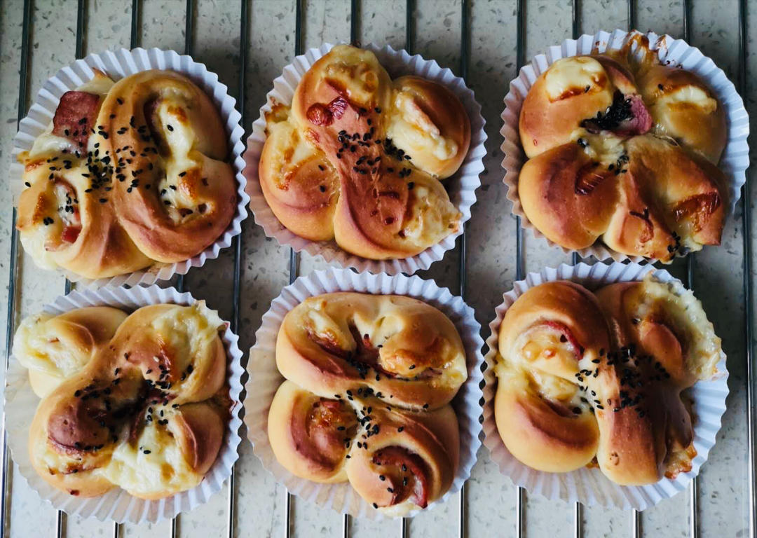 小美版火腿奶酪卷面包