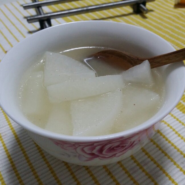 筒骨炖萝卜