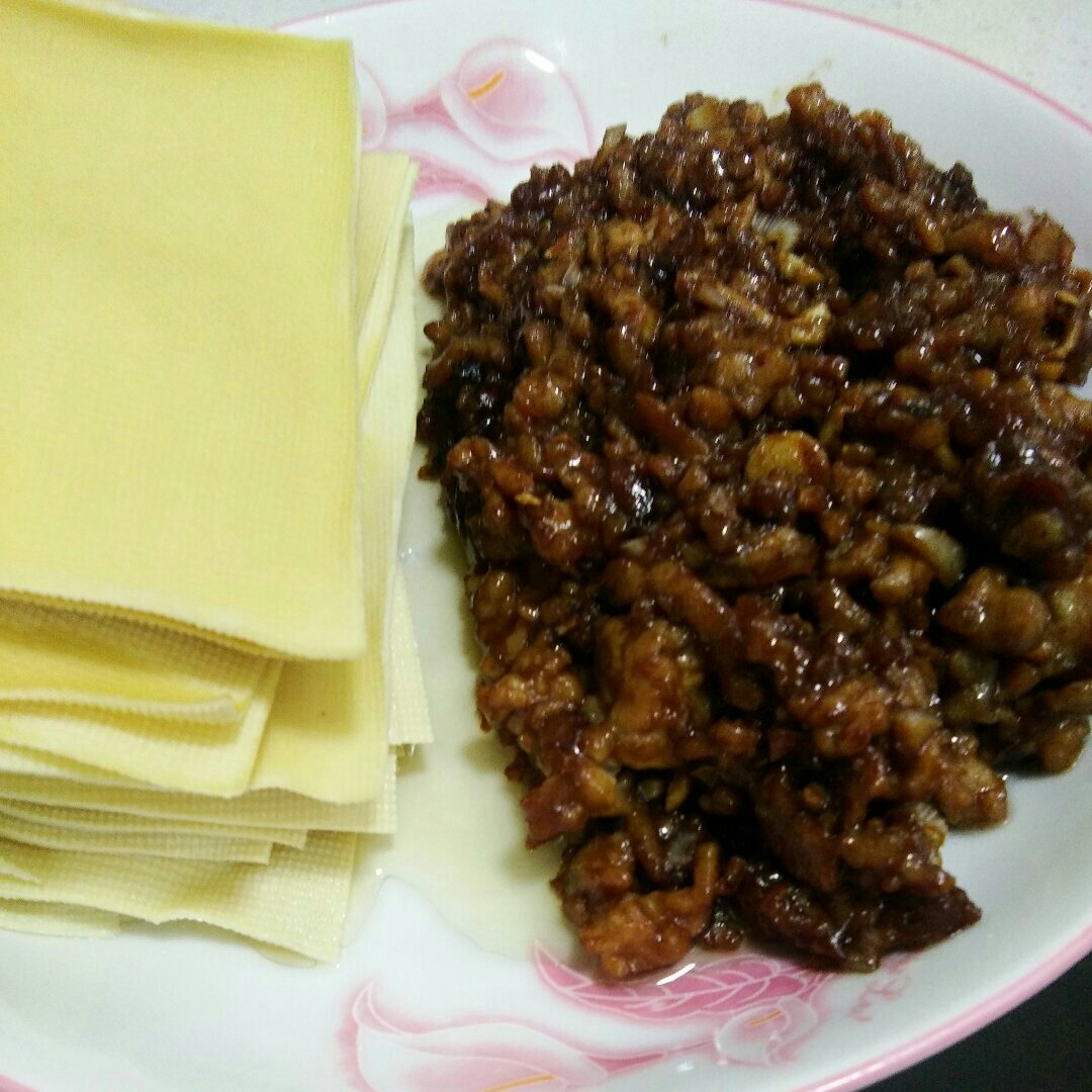 老北京传统菜京酱肉丝的做法