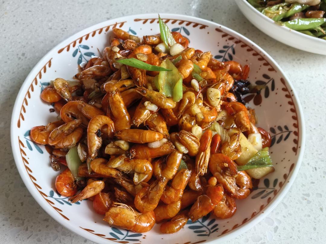 爆炒小河虾