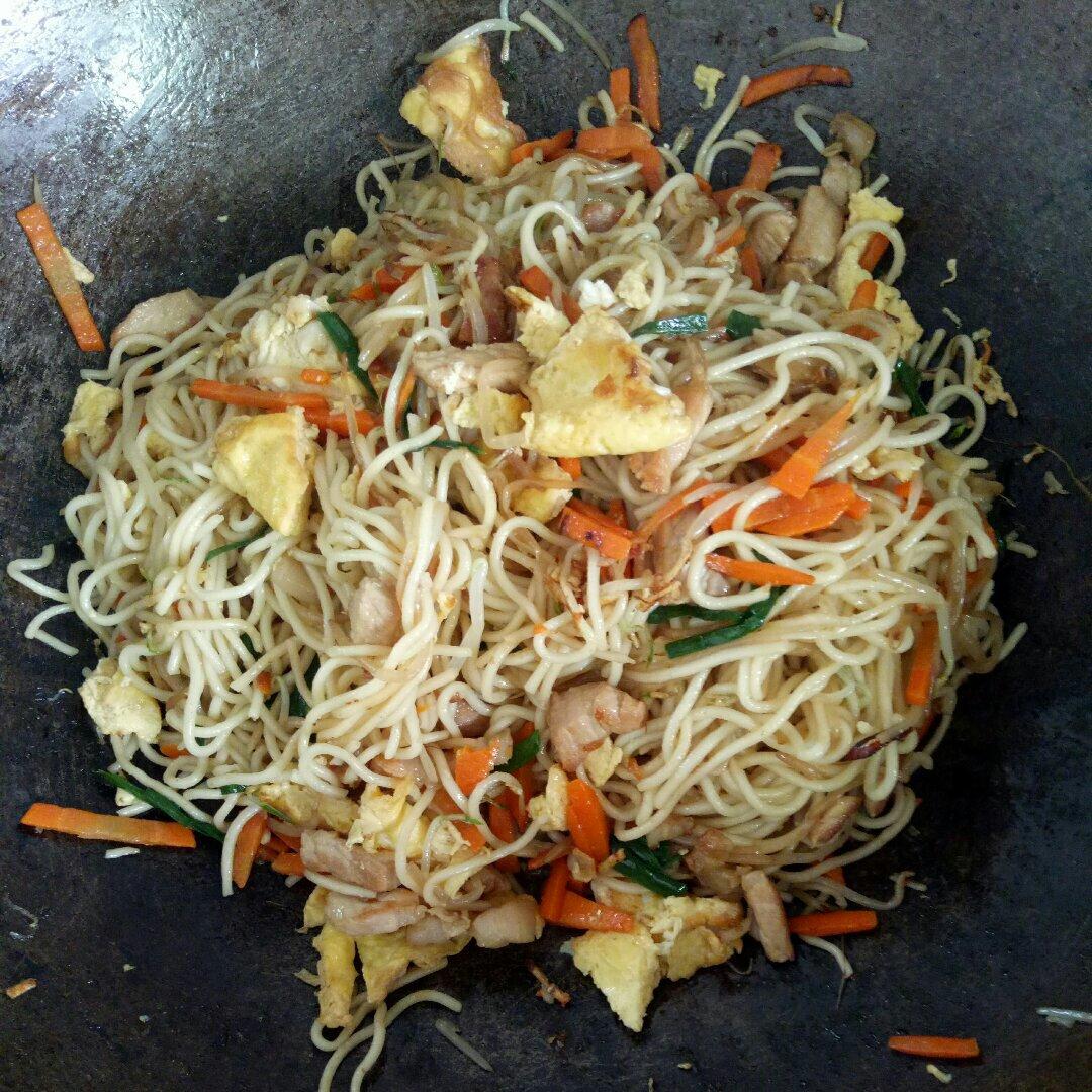 mcchung做的豆芽炒面