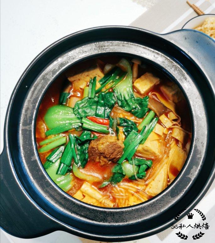 麻辣牛肉砂锅