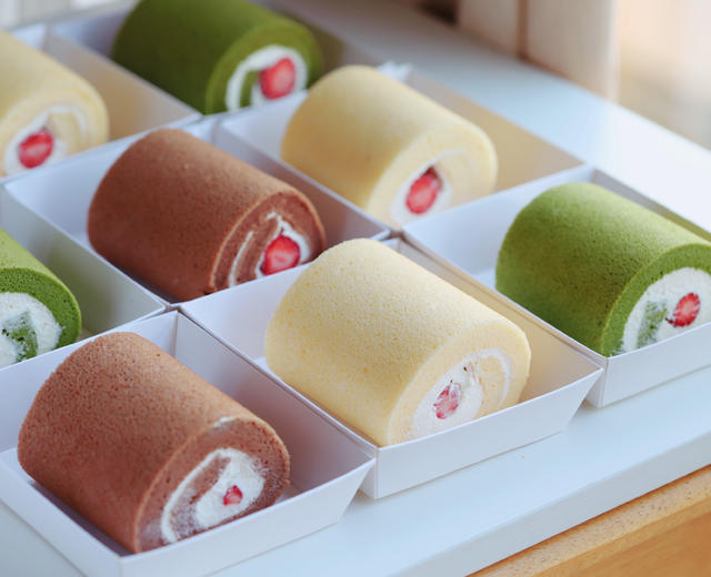 三种口味草莓蛋糕卷的做法