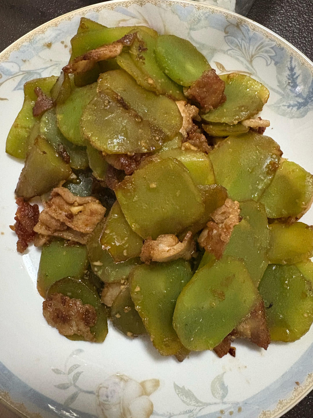 莴苣炒五花肉