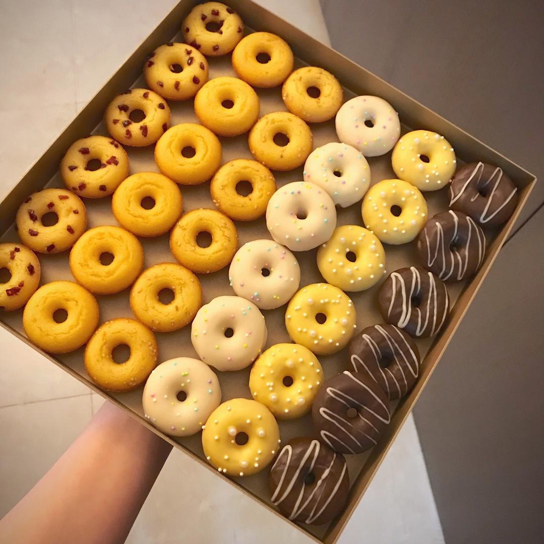 迷你甜甜圈蛋糕