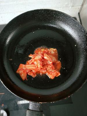 泡菜汤（番茄虾仁版）的做法 步骤5
