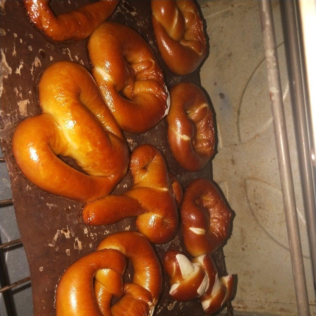 德国碱水面包/普雷节/中国结/绣球/红豆碱水棒/五股辫/六股辫/碱水球