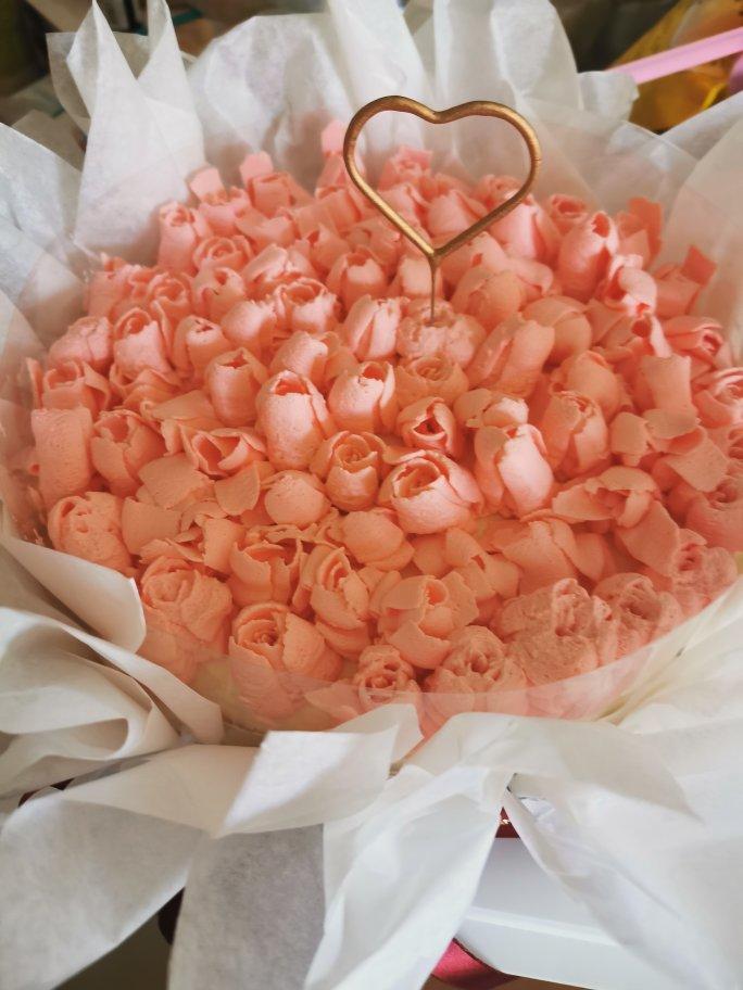 3分钟完成几乎零成本的女神节母亲节花束蛋糕