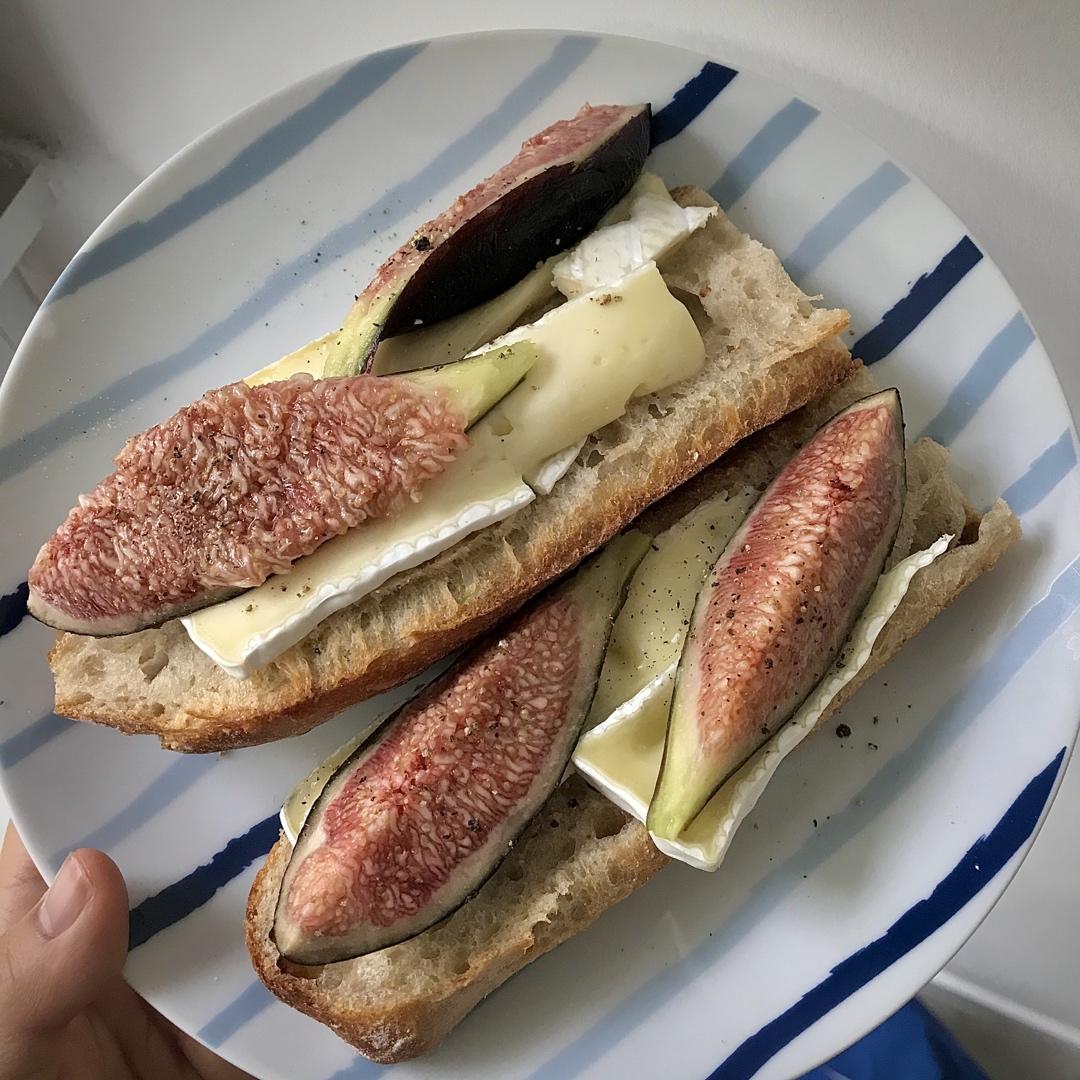 Lola的早餐记录