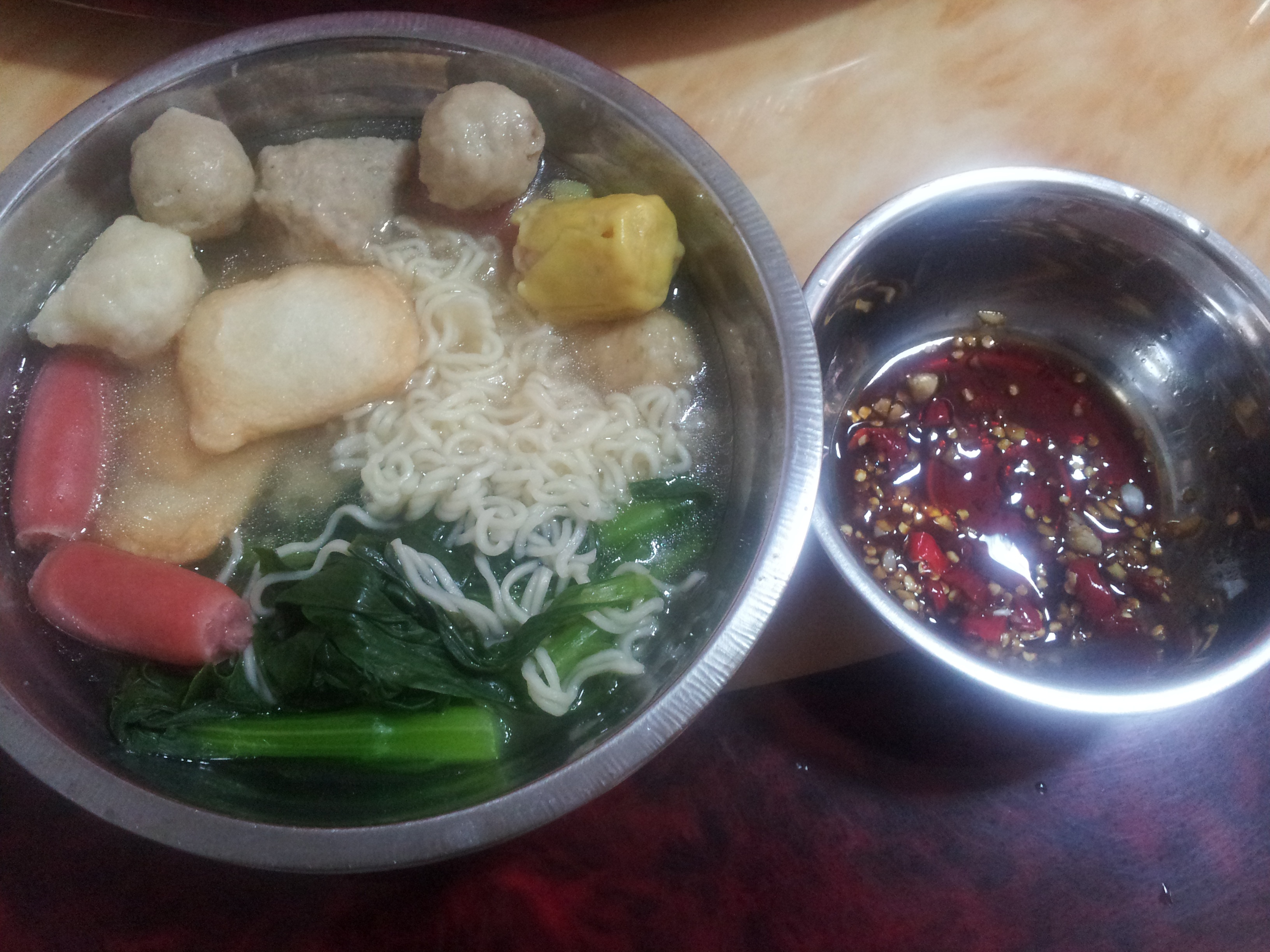 牛肉丸清汤面