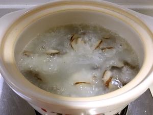 海参大米香菇粥的做法 步骤3