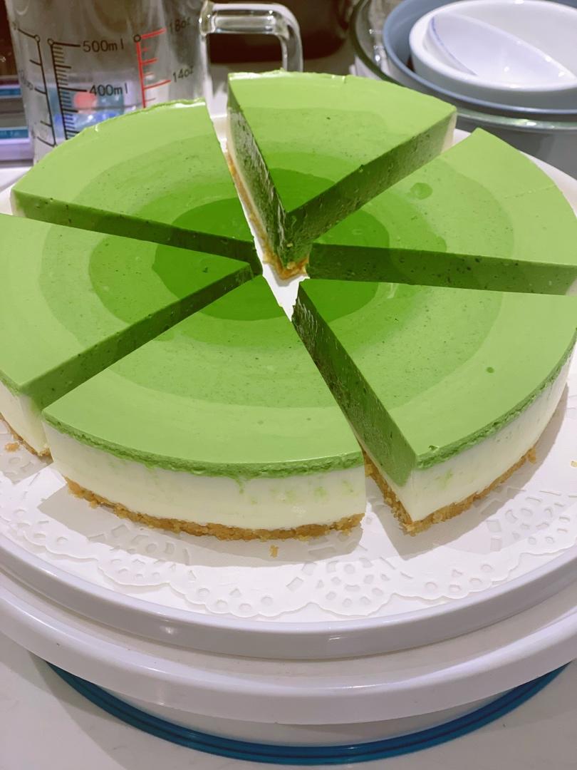 渐变抹茶慕斯蛋糕：我Amanda带着既美又作的抹茶甜点又来了！【曼食慢语】