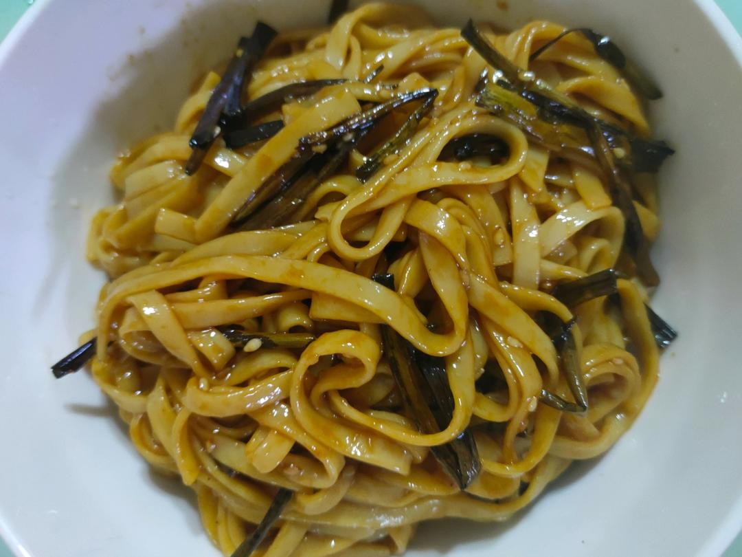 😋吃了还想吃的葱油拌面🍜