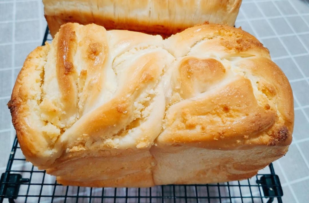 已调整好的自用椰蓉吐司