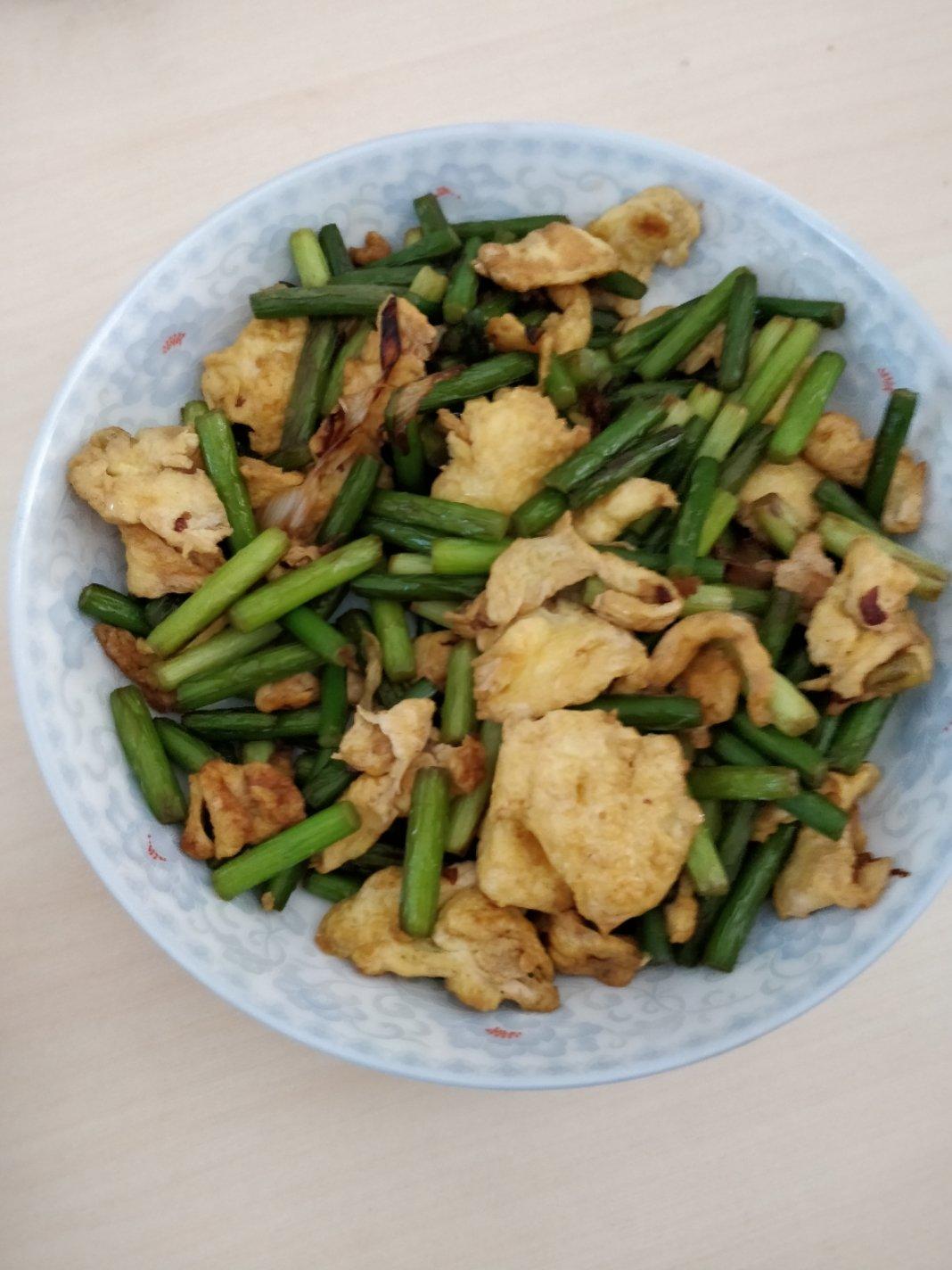蒜薹炒鸡蛋