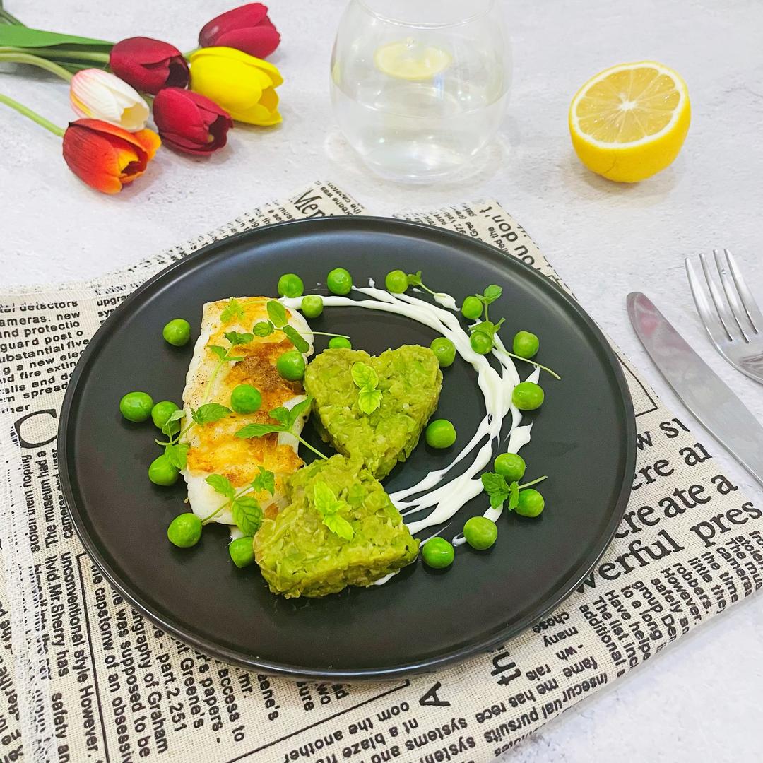 香煎挪威北极鳕鱼佐青豆泥的做法