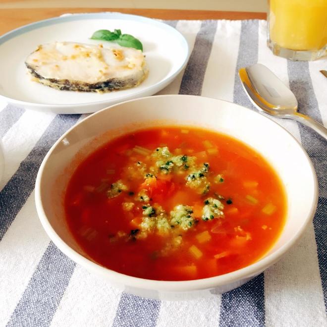 夏日番茄时蔬汤的做法