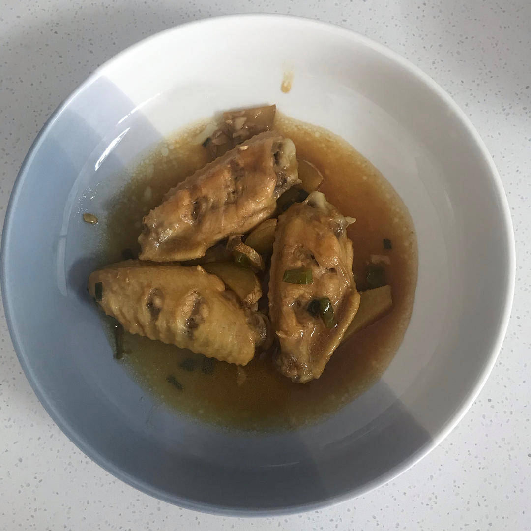 外婆教我的红烧鸡翅·连汤汁都狠好吃！！！