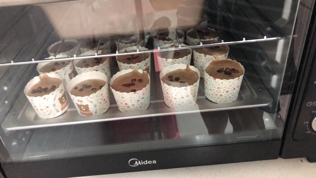 零失败不开裂巧克力杯子蛋糕