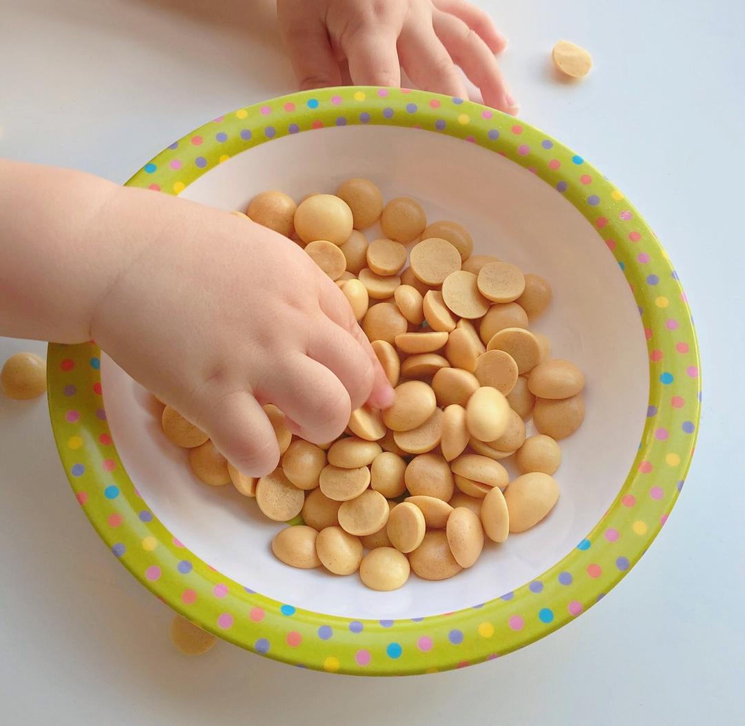 入口即化的无添加蛋黄溶豆