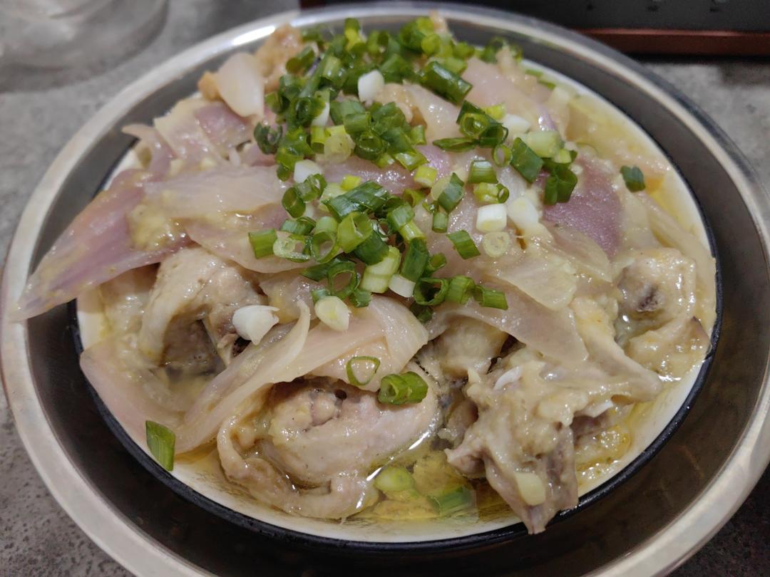 嫩滑原汁的“沙姜蒸鸡”