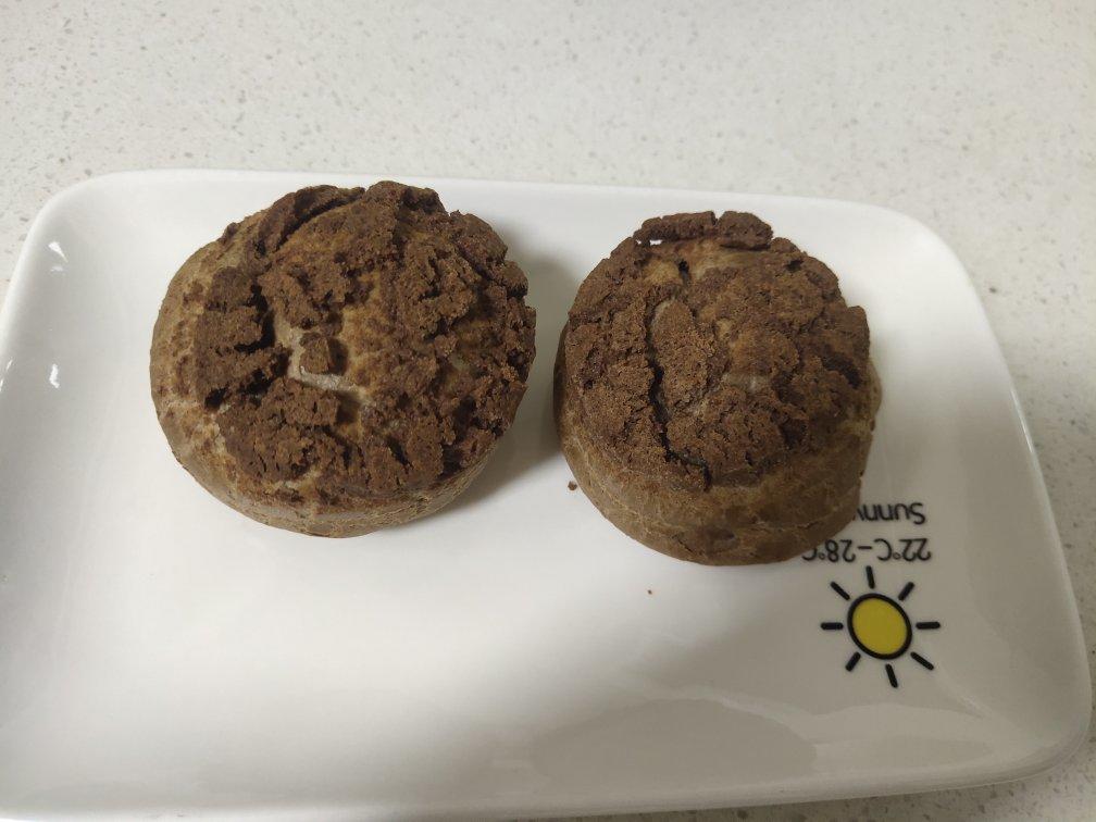 巧克力酥皮泡芙