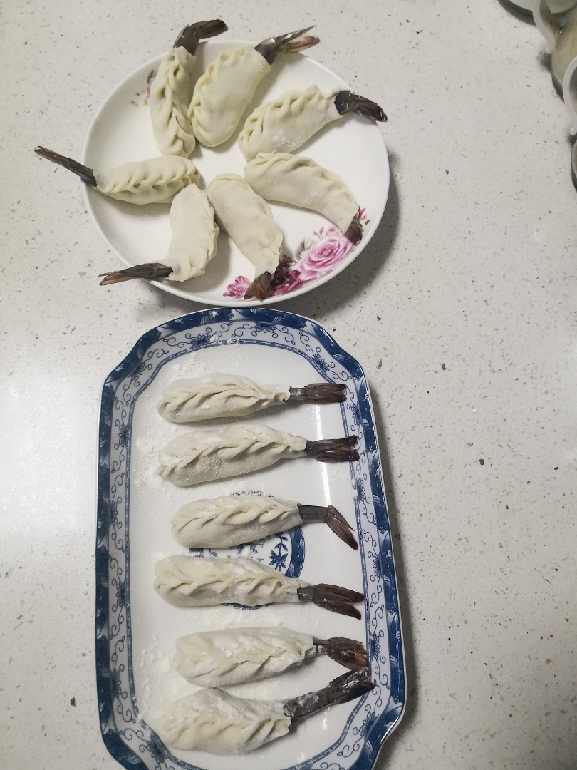 生煎凤尾虾饺的做法 步骤4
