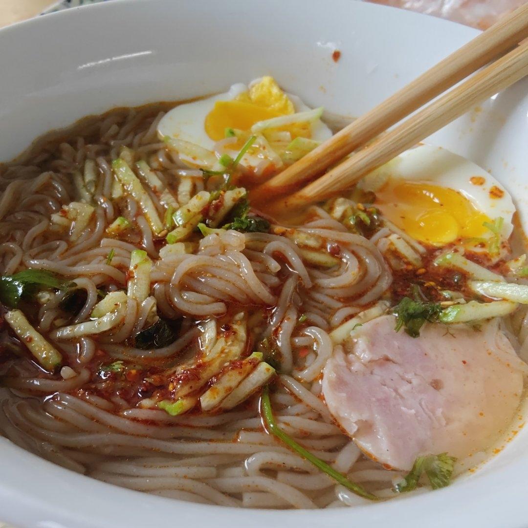 抚顺大冷面（自制水果味儿酸甜口冷面汤）