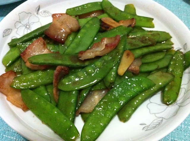 腊肠炒荷兰豆