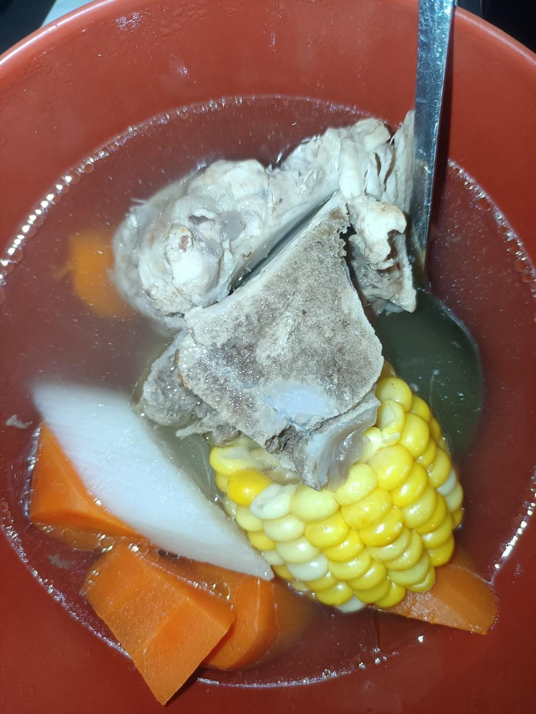 玉米排骨汤（电饭煲）