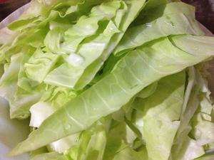 圆白菜炖冻豆腐的做法 步骤4