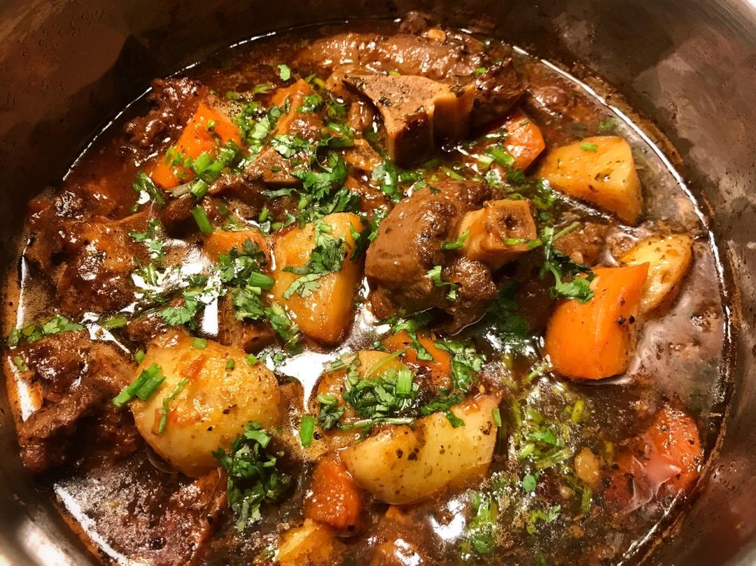 法式红烩牛尾(传统法式是懒人心中的痛）