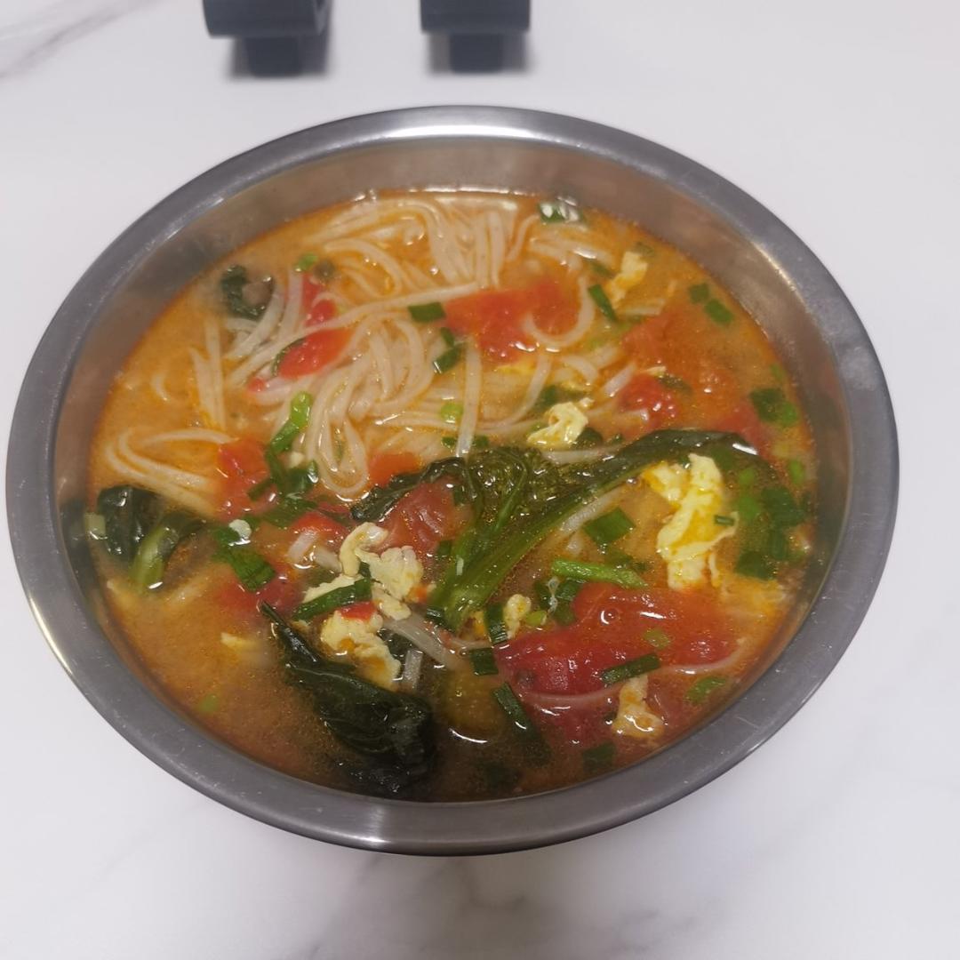 十分钟搞定的「西红柿鸡蛋汤面」