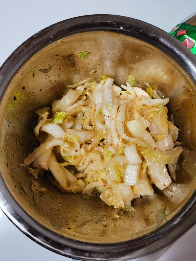 懒白菜（瀾、腌。辣）