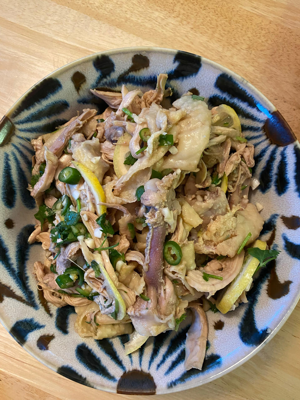 手撕柠檬鸡腿肉
