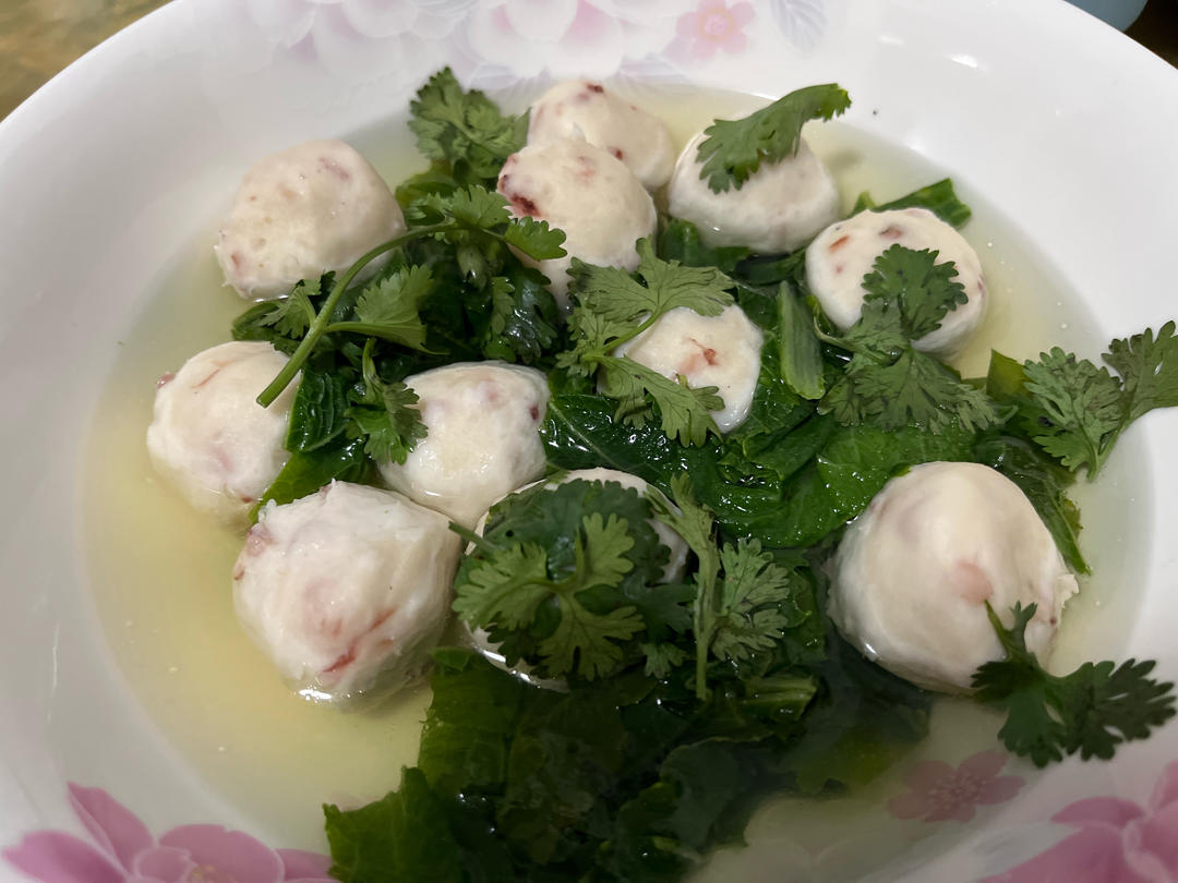 墨鱼丸汤