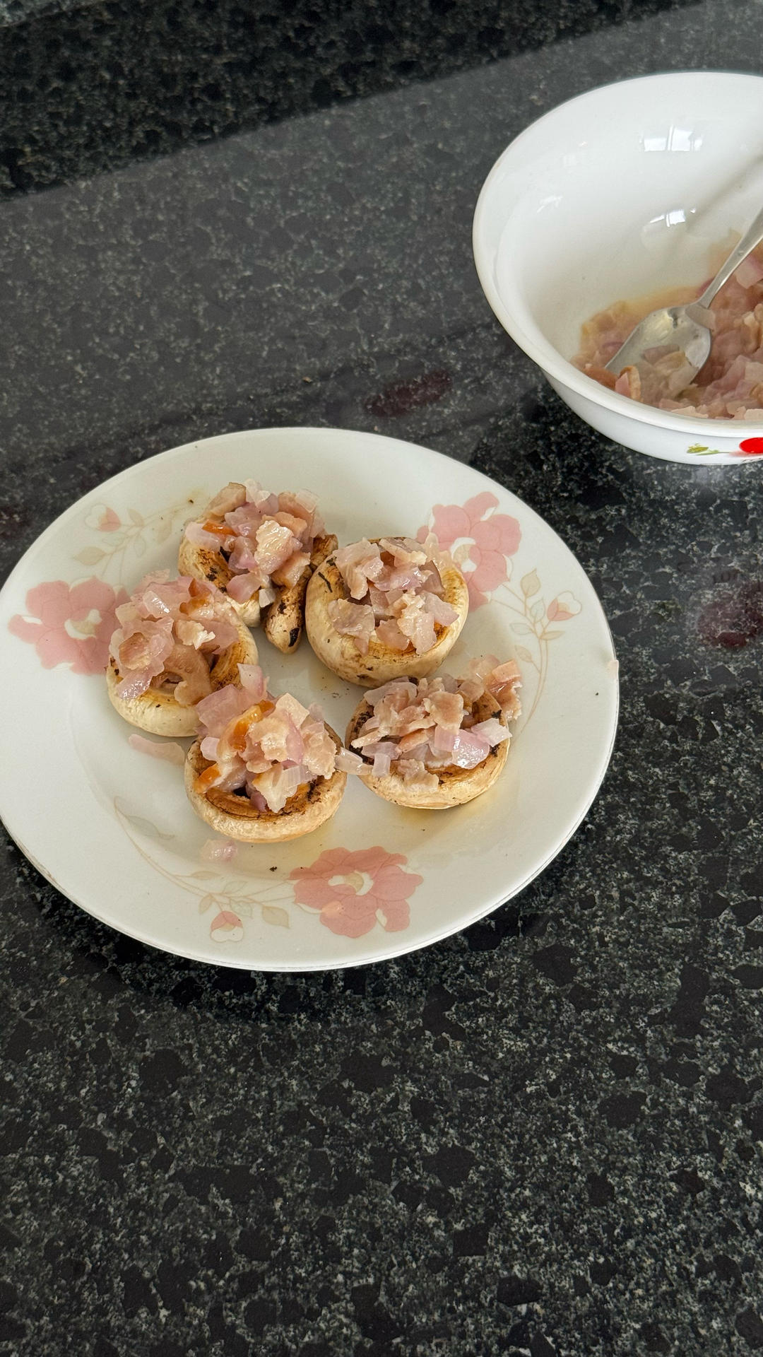 西班牙火腿酿蘑菇