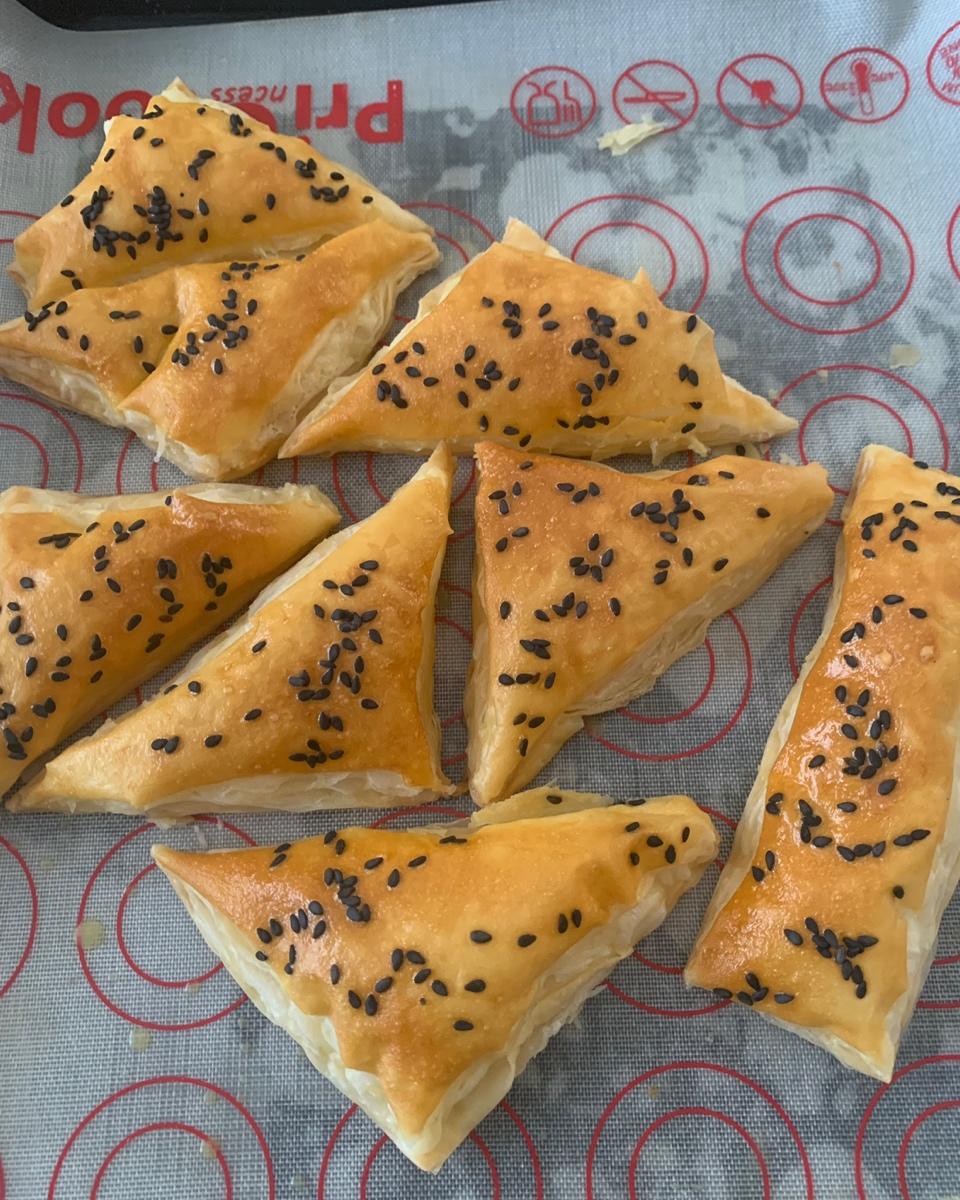 基础千层酥皮做法--附果酱酥、风车酥、蝴蝶酥和羊角酥整形