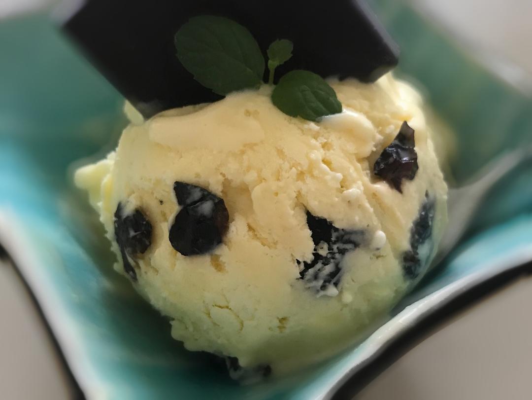 走过的人生才是真正的人生做的朗姆黑加仑冰淇淋 rum raisin ice