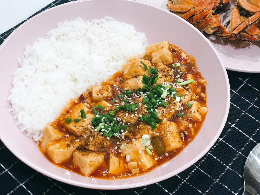 麻婆豆腐拌饭的做法