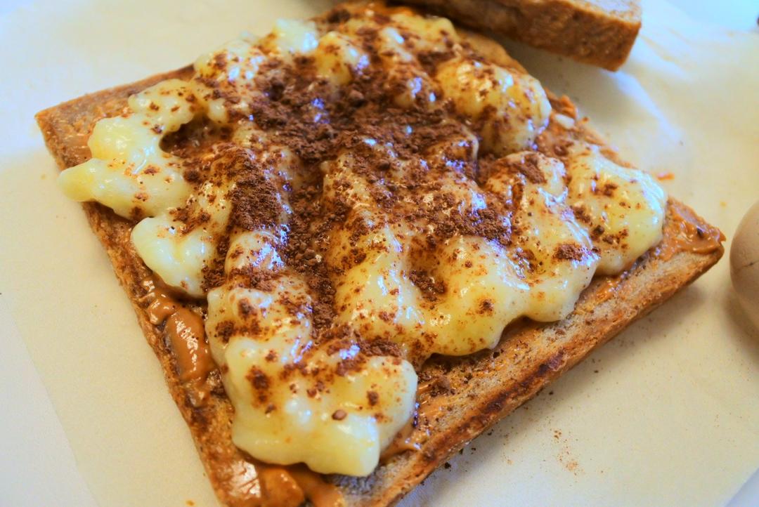 香蕉泥花生酱三明治（我的食欲稳定器）| 健康·三餐