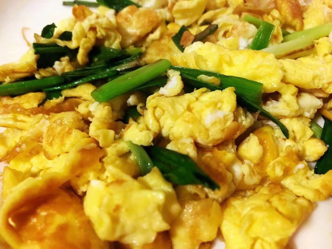 蒜苗炒鸡蛋