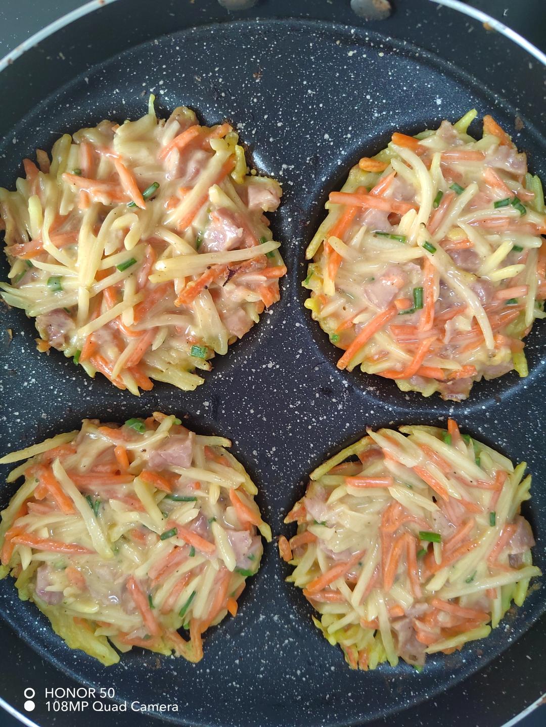 土豆饼(土豆胡萝卜丝饼)
