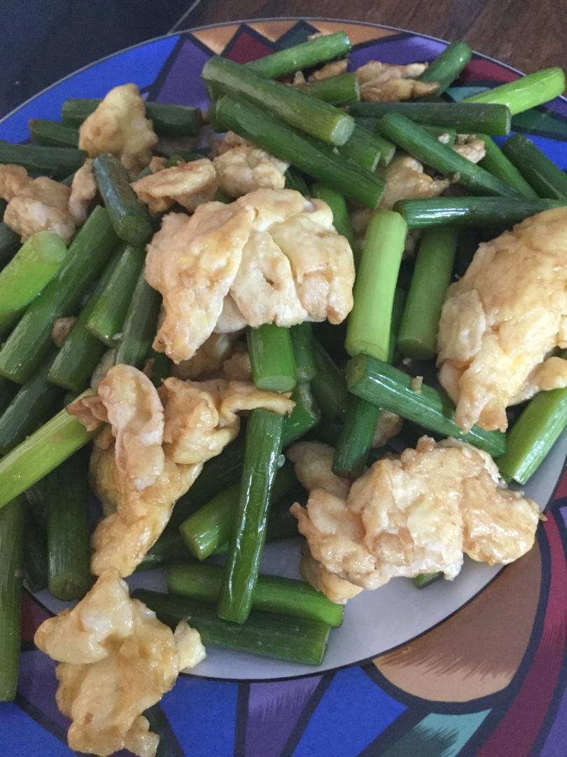 蒜毫炒鸡蛋