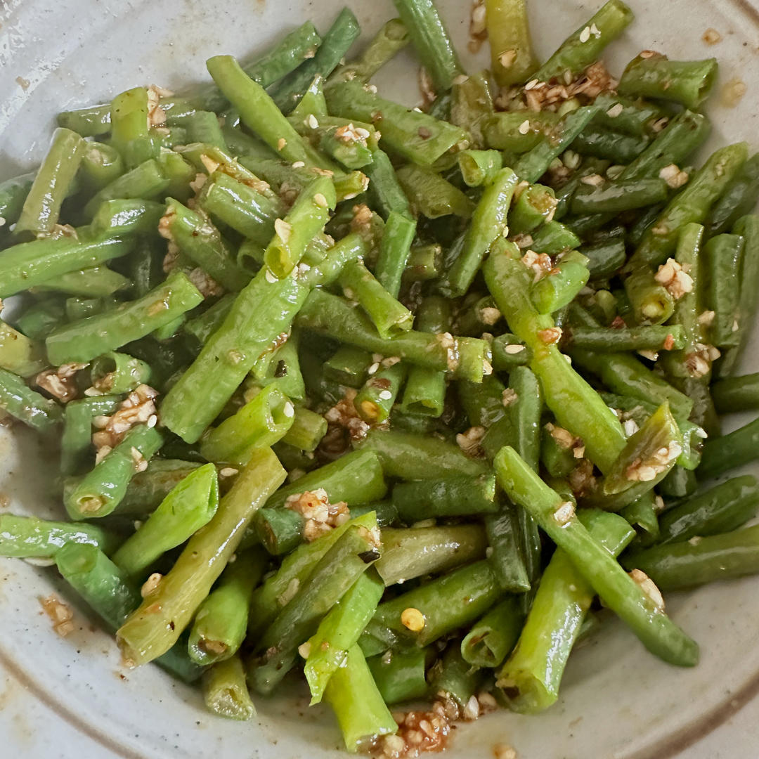 夏日爽口小拌菜～超级好吃的炝豇豆