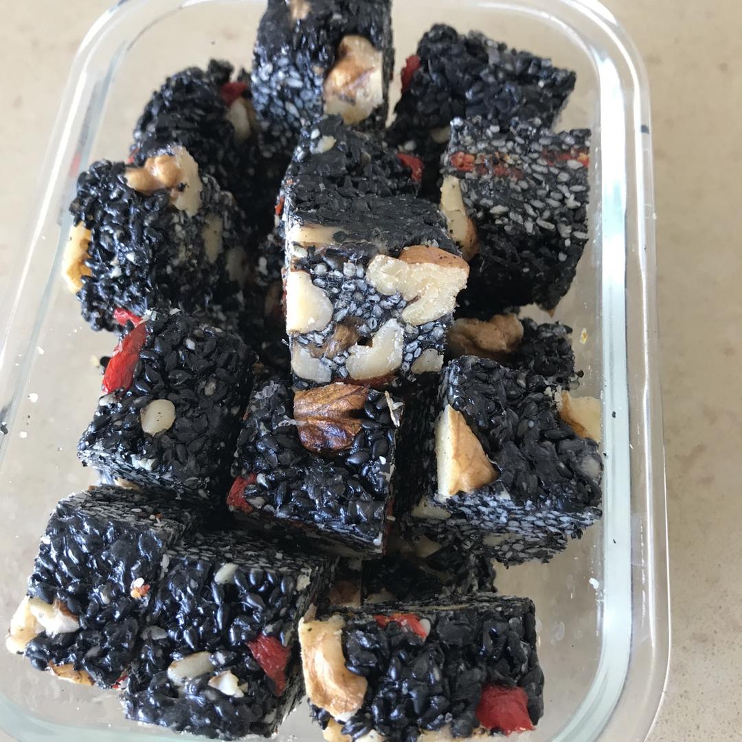 最好吃的黑芝麻糖！