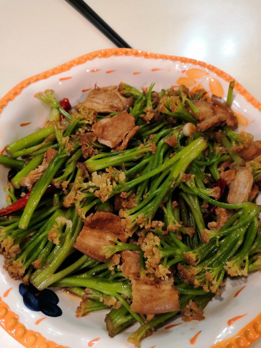 老丁的私房菜-干锅花菜