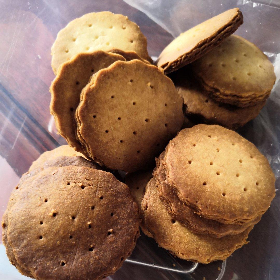 朝日屋的全麦脆饼干