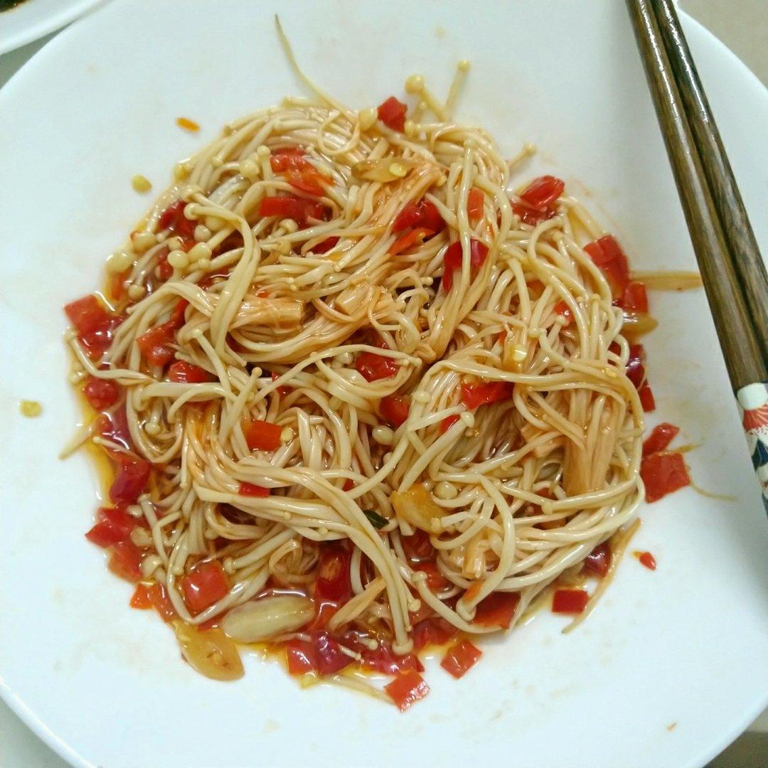 剁椒金针菇