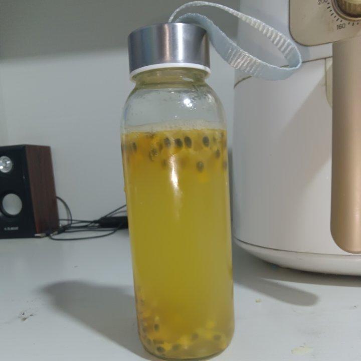 百香果的朴素吃法（百香果汁）